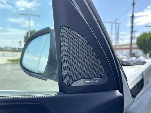 Used 2024 BMW X5 xDrive50e image 22