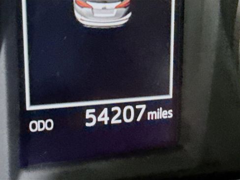 Used 2018 Toyota RAV4 XLE w/ Plus Extra Value Package image 4