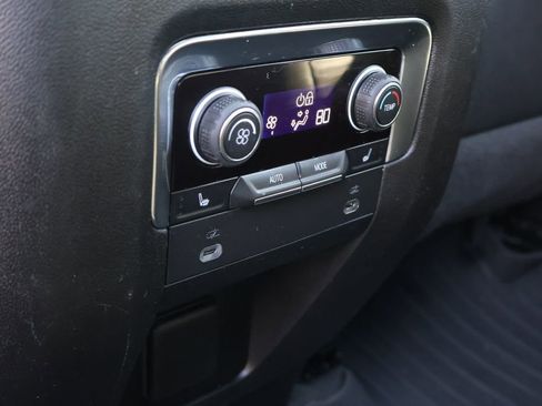 Used 2022 Chevrolet Tahoe High Country image 44