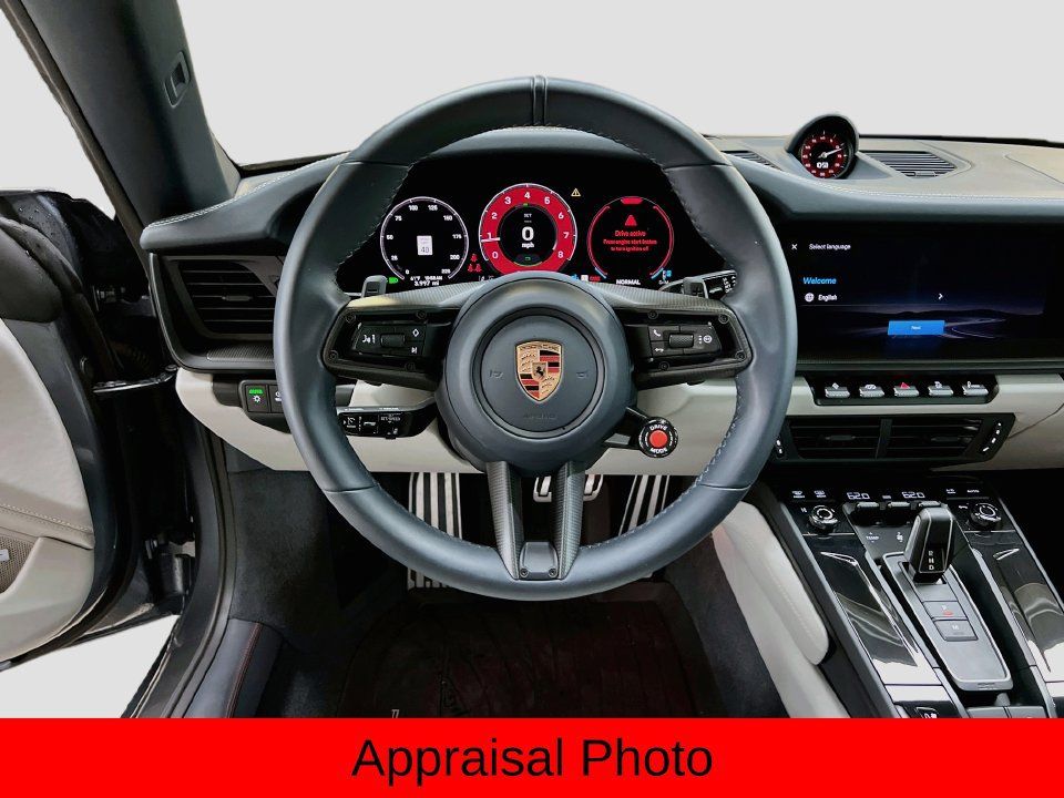Certified 2026 Porsche 911 Targa 4 GTS AWD/4WD image 12