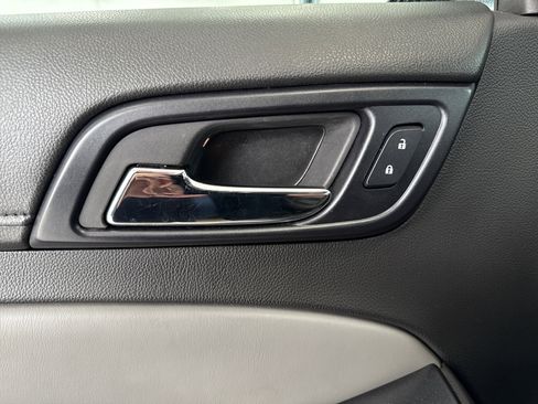 Used 2015 Chevrolet Tahoe LT image 17