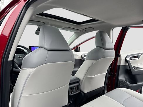 New 2025 Toyota RAV4 XLE Premium image 6