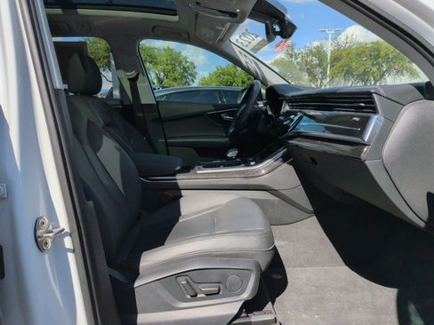 Used 2023 Audi Q7 3.0T Premium w/ Convenience Package AWD/4WD image 34