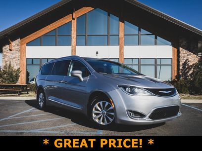Used 2019 Chrysler Pacifica Touring-L