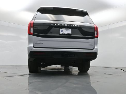 Used 2025 Ford Expedition Max Active AWD/4WD image 56