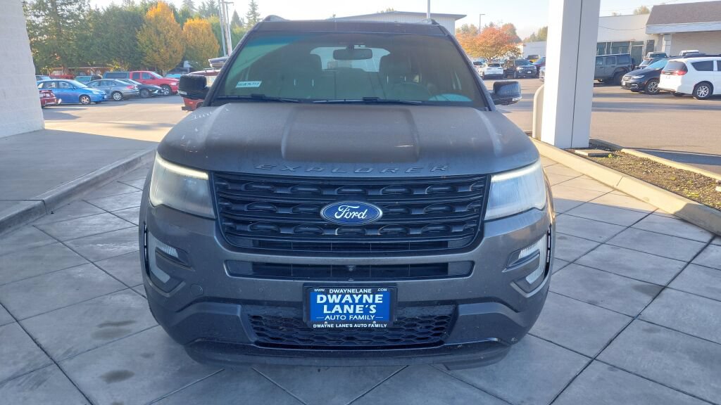 Used 2017 Ford Explorer Sport w/ Equipment Group 401A AWD/4WD image 2