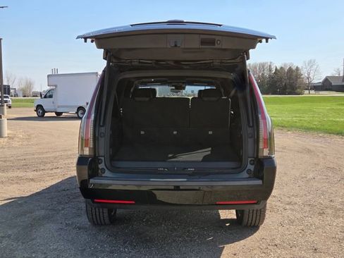 Used 2017 Cadillac Escalade ESV Platinum AWD/4WD image 67