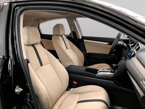 Used 2017 Honda Civic EX image 8