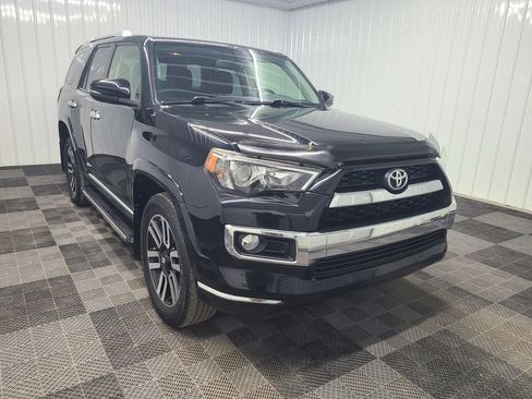Used 2017 Toyota 4Runner Limited AWD/4WD image 5
