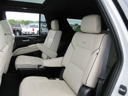 Certified 2021 Cadillac Escalade Sport AWD/4WD image 22