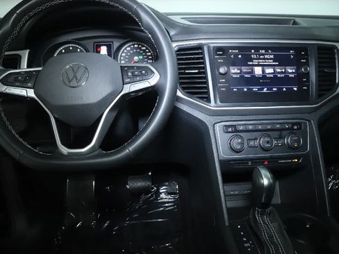 Used 2021 Volkswagen Atlas SE w/ Panoramic Sunroof Package AWD/4WD image 29