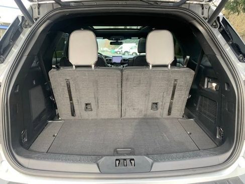 Certified 2022 Ford Explorer ST-Line w/ Class IV Trailer Tow Package image 6