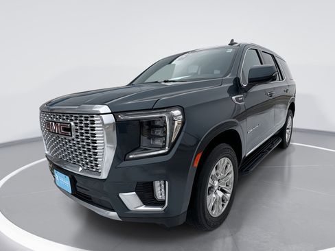 Used 2021 GMC Yukon Denali w/ Advanced Technology Package image 1