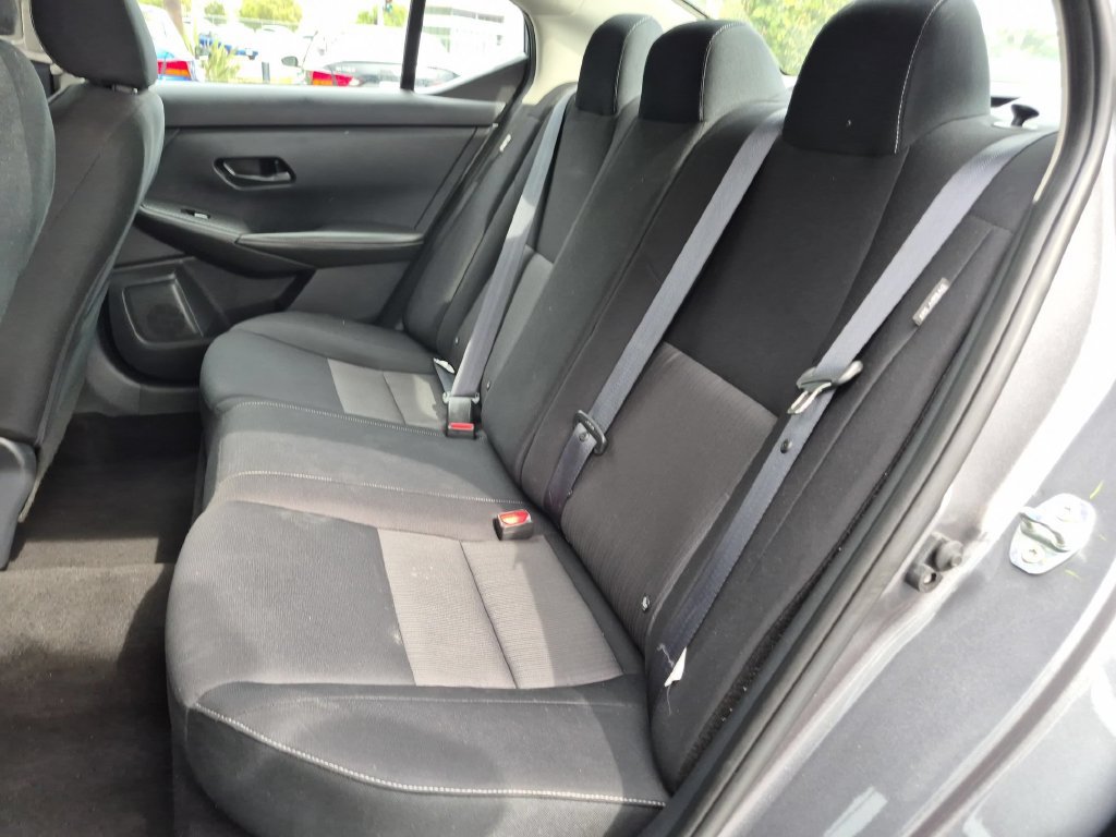 Used 2025 Nissan Sentra SV FWD image 28