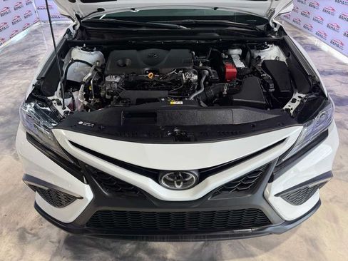 Used 2023 Toyota Camry SE FWD image 5
