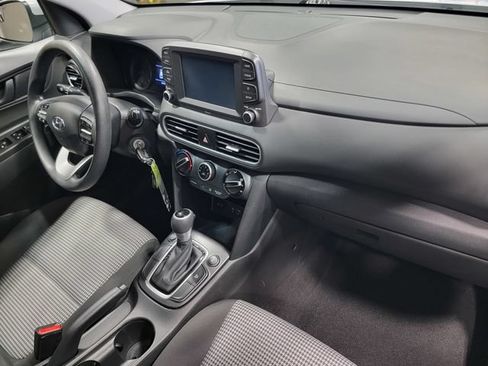 Used 2020 Hyundai Kona SE AWD/4WD image 17