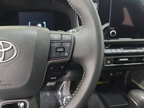 Certified 2025 Toyota Camry SE FWD image 15
