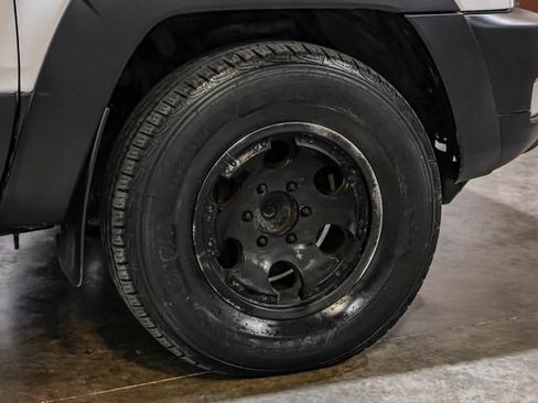 Used 2003 Toyota 4Runner SR5 RWD image 38
