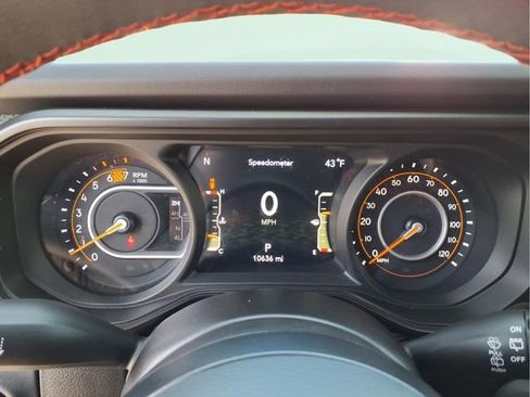 Used 2024 Jeep Wrangler Rubicon AWD/4WD image 22