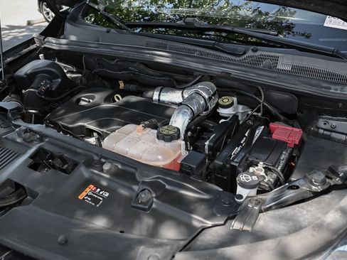 Used 2022 Chevrolet Trax LS w/ Tint and Cruise Package AWD/4WD image 14