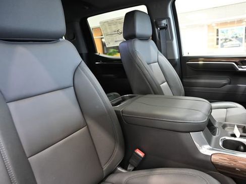 New 2026 Chevrolet Silverado 1500 LT Trail Boss w/ LT Trail Boss Premium Package AWD/4WD image 9