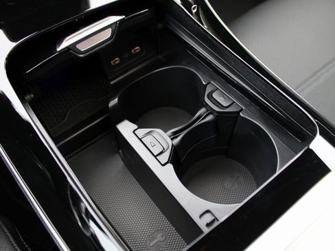 New 2025 Mercedes-Benz C 300 4MATIC Sedan image 29