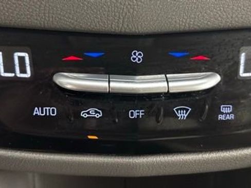 Used 2023 Cadillac XT5 Premium Luxury image 31