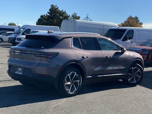 New 2026 Chevrolet Equinox EV LT FWD image 13