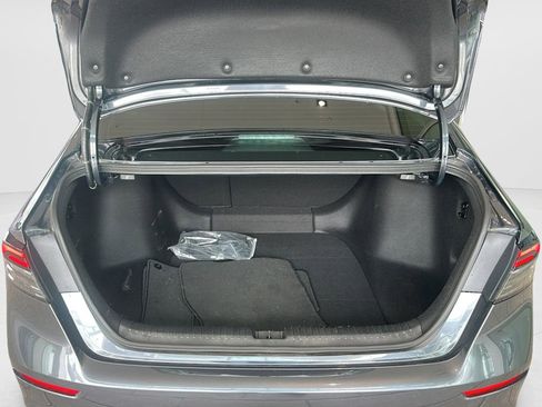 Used 2025 Honda Accord SE image 9