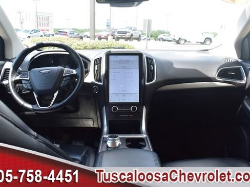 Used 2024 Ford Edge SEL AWD/4WD image 3
