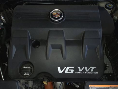 Used 2015 Cadillac SRX Luxury w/ Driver Awareness Package image 30