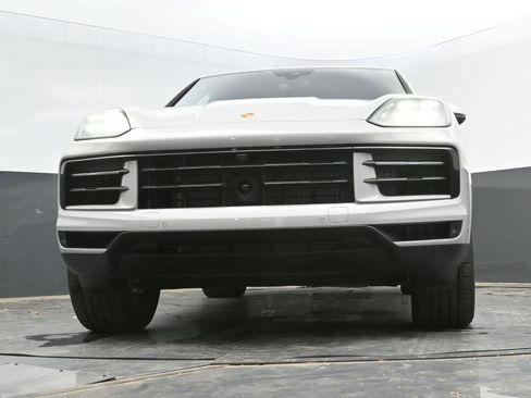 New 2025 Porsche Cayenne Coupe image 45