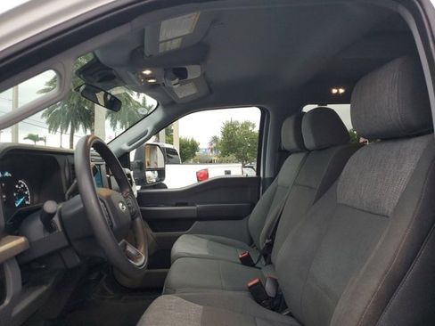 Used 2025 Ford F250 XLT image 13