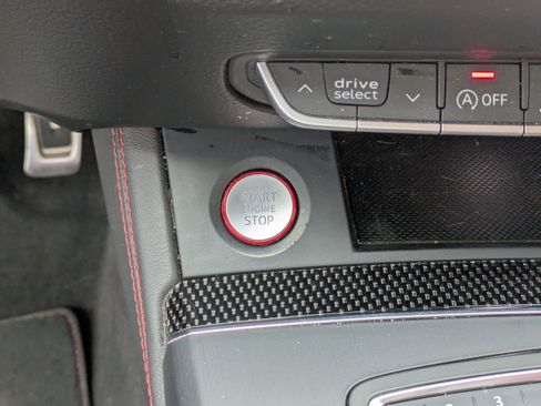 Used 2018 Audi SQ5 Premium Plus AWD/4WD image 19