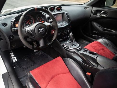 Used 2019 Nissan 370Z NISMO image 22