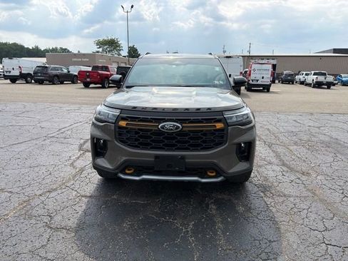 Used 2026 Ford Explorer Tremor w/ Tremor Ultimate Package AWD/4WD image 3