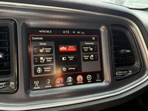 Used 2015 Dodge Challenger R/T Plus RWD image 27