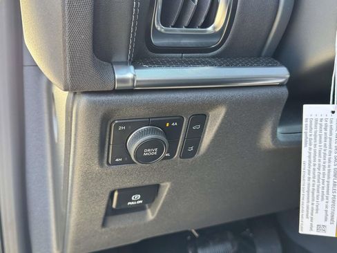 New 2025 Ford Expedition Max Platinum w/ Stealth Performance Package image 8