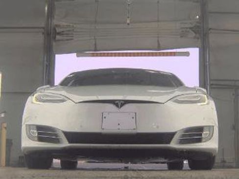 Used 2016 Tesla Model S 90D AWD/4WD image 28