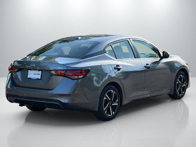 Used 2024 Nissan Sentra SV FWD image 11