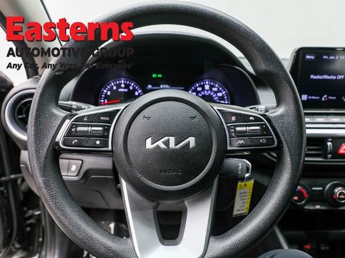 Used 2023 Kia Forte LXS image 10