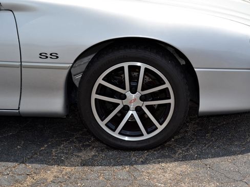 Used 2002 Chevrolet Camaro Z28 w/ SS Performance/Appearance Pkg image 48