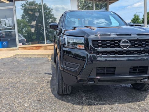 New 2026 Nissan Frontier SV w/ All-Weather Content Package AWD/4WD image 10