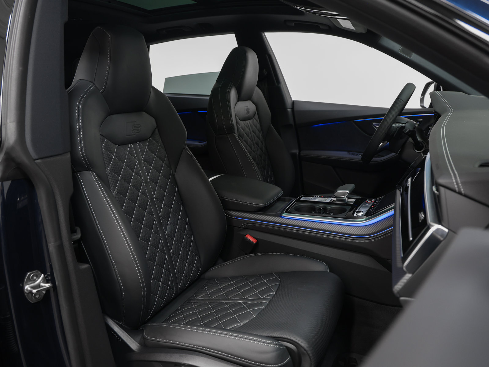 Used 2026 Audi SQ8 Premium Plus AWD/4WD image 28