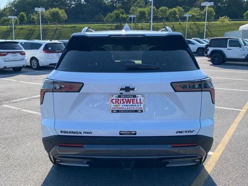 Used 2026 Chevrolet Equinox ACTIV w/ Convenience Package III AWD/4WD image 4
