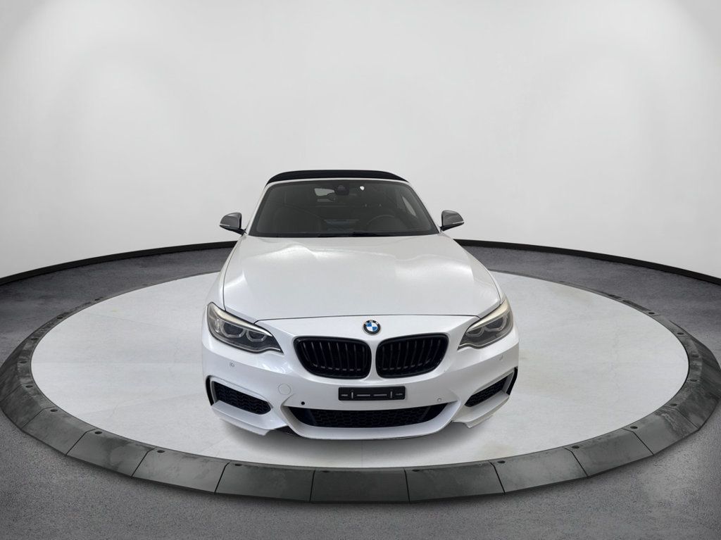 Used 2015 BMW M235i Convertible RWD image 2