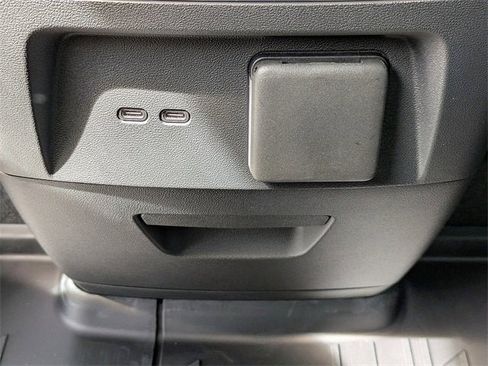 New 2026 Cadillac Vistiq Sport w/ LPO, Floor Liner Package image 15