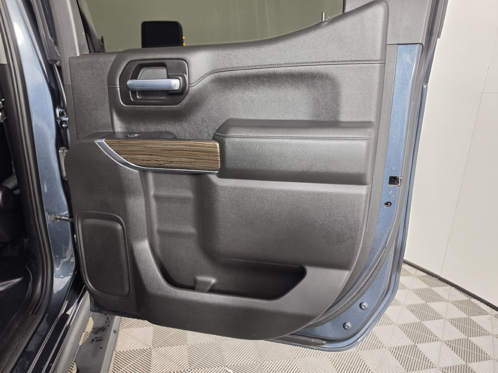 Used 2020 Chevrolet Silverado 1500 RST w/ All-Star Edition AWD/4WD image 29