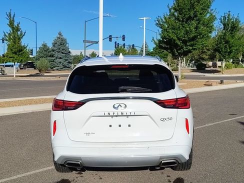 Used 2019 INFINITI QX50 Luxe FWD image 4
