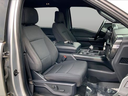 Used 2022 Ford F150 XLT w/ Equipment Group 302A High AWD/4WD image 9